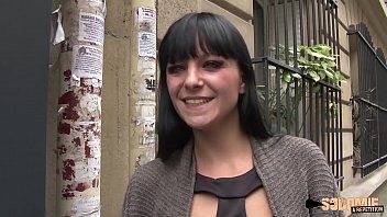 play A mature Natasha makes money from prostitution