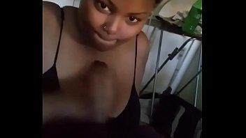 play Kut likt haar totdat haar penis los springt